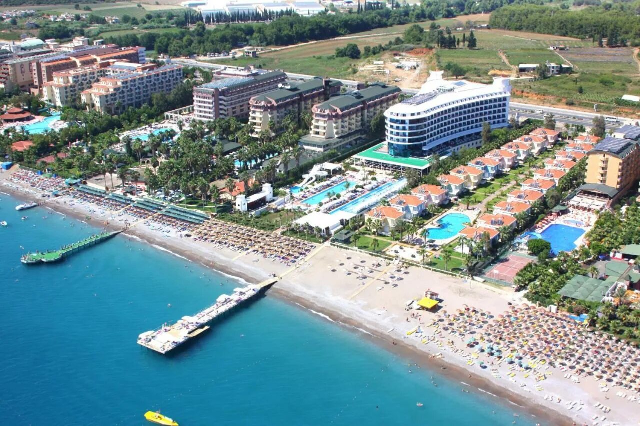 Q premium. Q Resort Premium Алания. Отель q Premium Resort 5 Турция. Premium Resort 5 Турция Аланья. Отель премиум Резорт Турция Аланья 5.