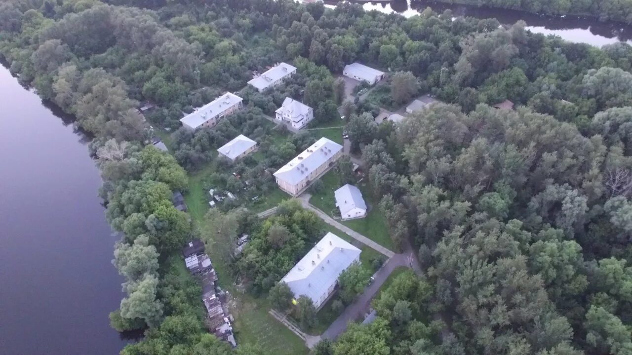 Поселок шлюзы печатники. Шлюзы в печатниках. Поселок шлюзы в москве. Остров шлюзы в москве. Поселок шлюзы в москве.