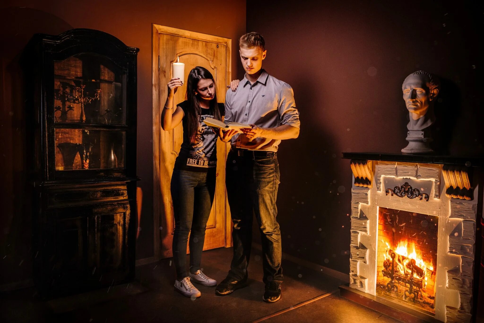 Квест битва за москву музей. Квест пила игра на выживание. Стимпанк буратино квест воронеж. Квест очень странные дела. Квесты на корпоратив.