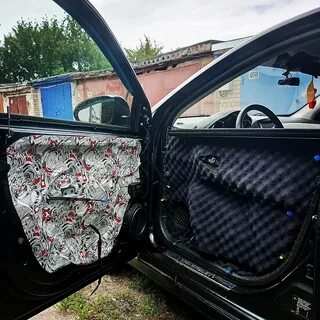 Шумоизоляция дверных карт автомобиля