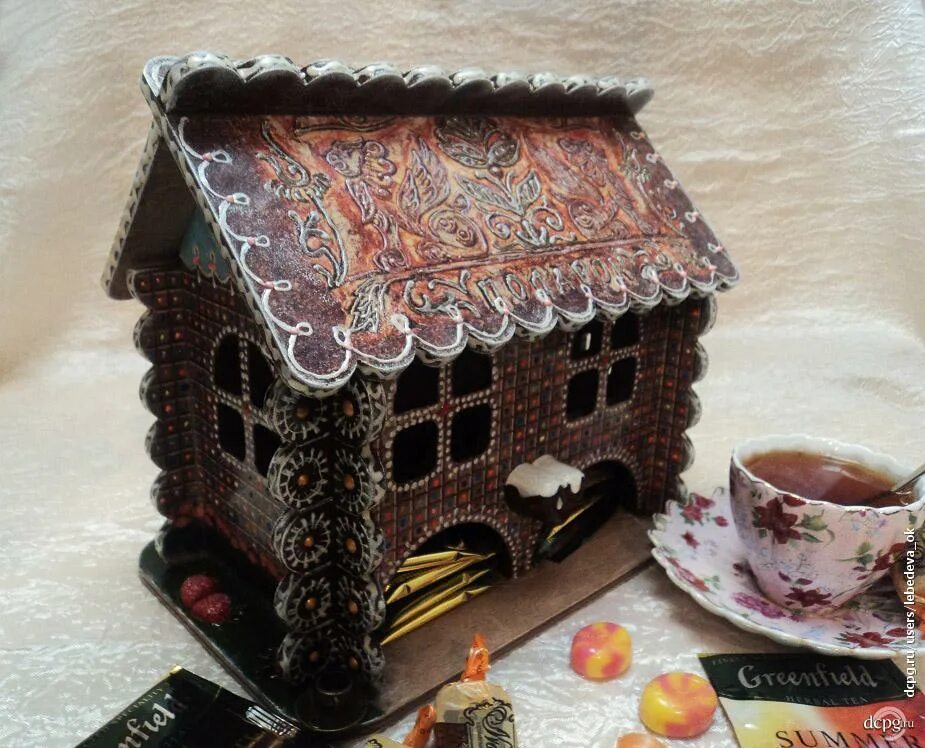 Чайный домик нальчик. Чайный домик Теремок-2. Чайный домик декупаж. Подарок с чайным домиком. Декорирование чайного домика.