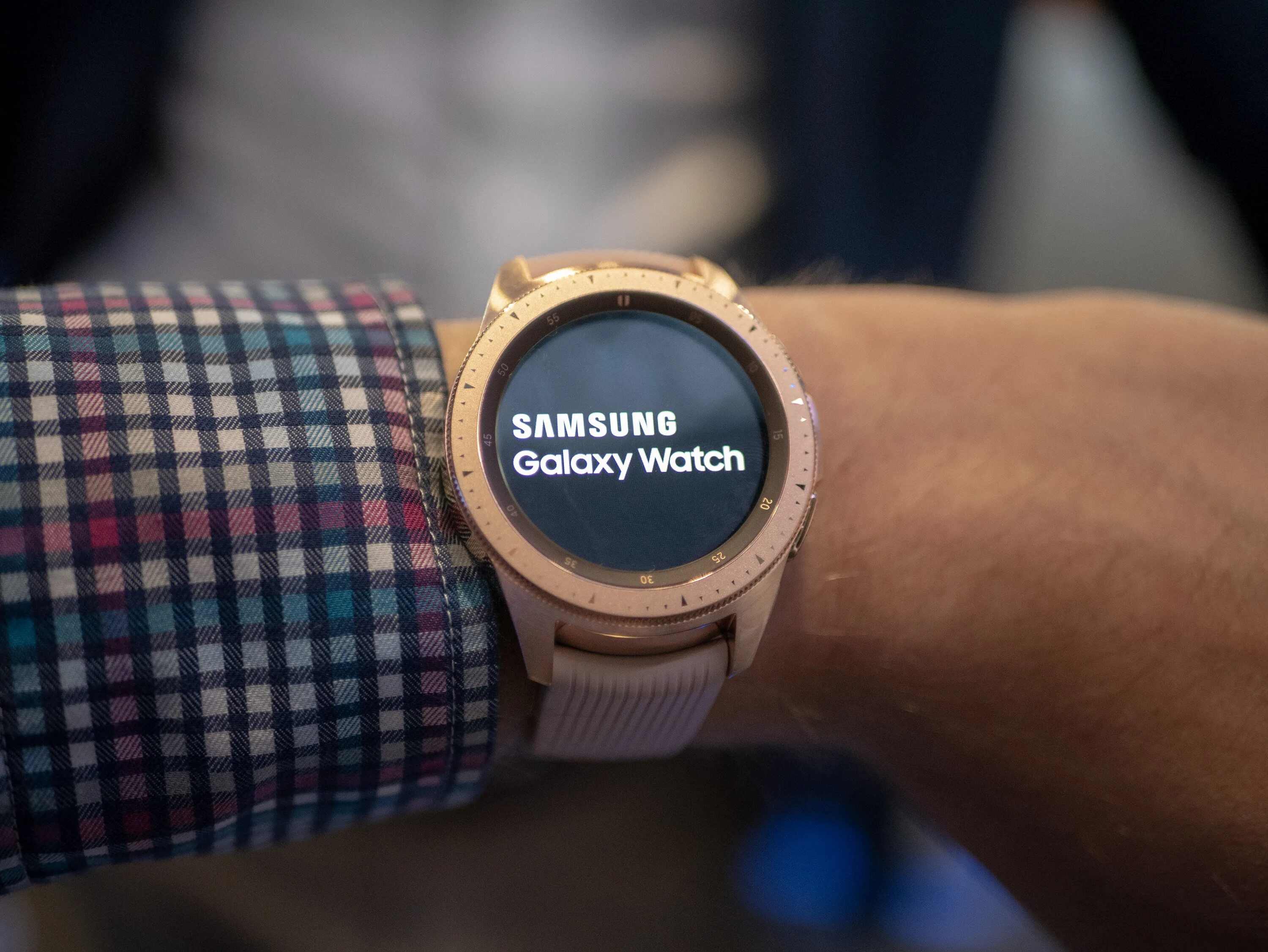 Samsung galaxy watch золото. Samsung Galaxy watch 3 41mm. Часы Samsung Galaxy watch 42mm. Samsung Galaxy watch 3 41mm Bronze. Самсунг галакси вотч 3 мужские.