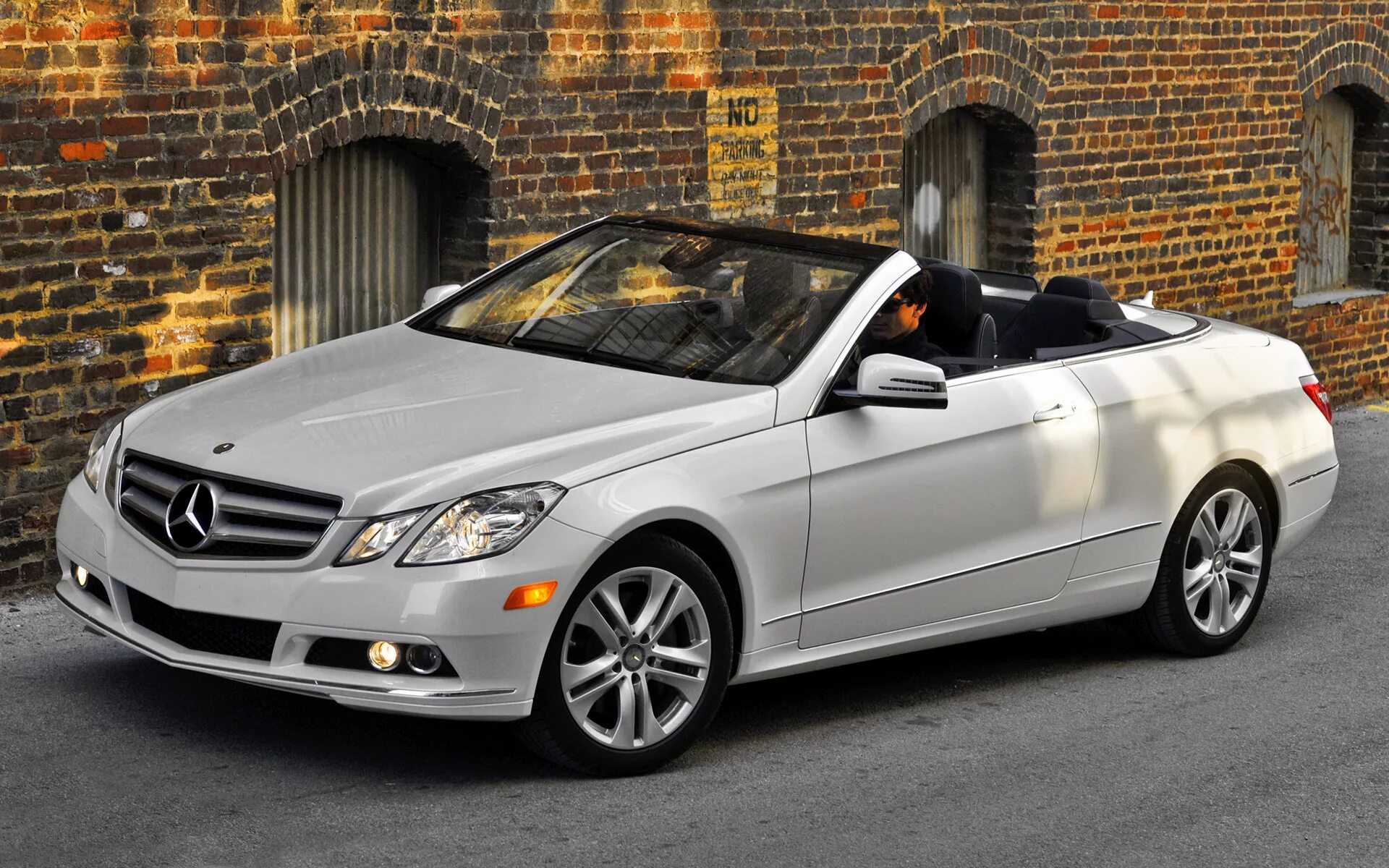 Мерседес купе 2010 года. Mercedes Benz e 350 Cabrio. Mercedes Benz e class Cabriolet 2010. Mercedes-Benz w212 Cabrio. Mercedes w212 Cabrio.