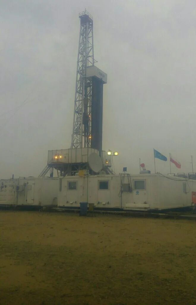 Тенгиз шанырак. Тенгизшевройл атырау 1990 года сотрудники. Месторождения нефти в атырау. Завод тшо казахстан. Тенгиз вахта.