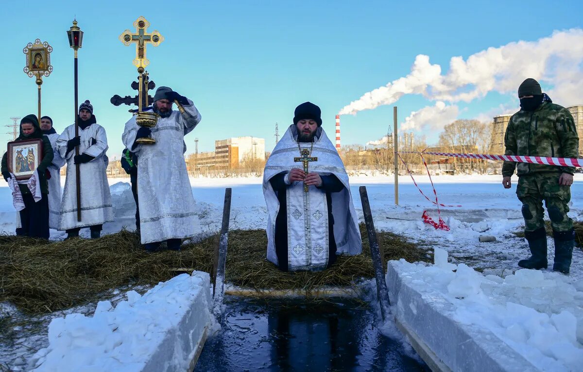 Крещение Господне. Празднование крещения. О крещении. Крещенские купания. 17 18 19 января