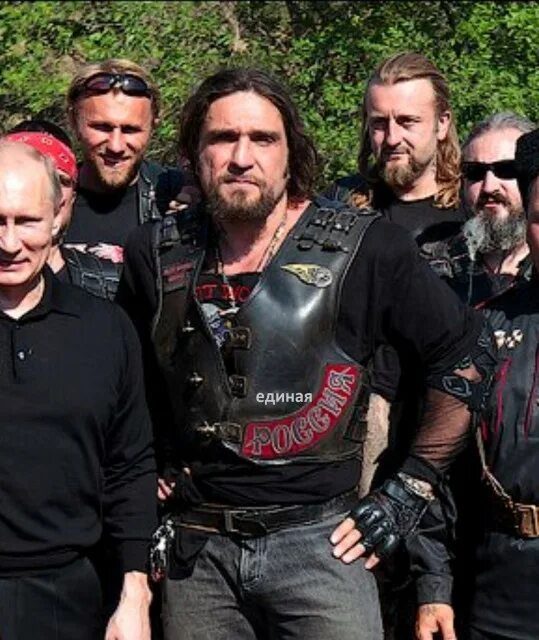 Сотрудник милиции ссср. Группа расстреляла. Погибшие из бурятии на украине в сво. Гангстеры 1930 гангстеры америка. Милиция в послевоенные годы.