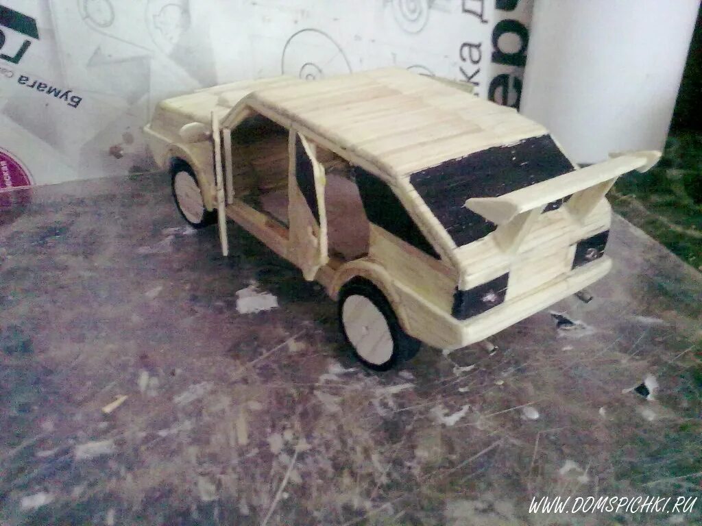 машина из картона. ламборджини авентадор из картона. корпус ваз 2105. машина из картона. игрушечные машины из картона.