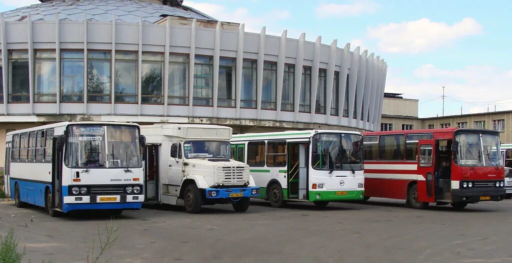 Автовокзал кострома сайт. Автостанция Кострома. Пригородная автостанция Кострома. Пригородная автостанция Кострома фото. Новый автовокзал Кострома.