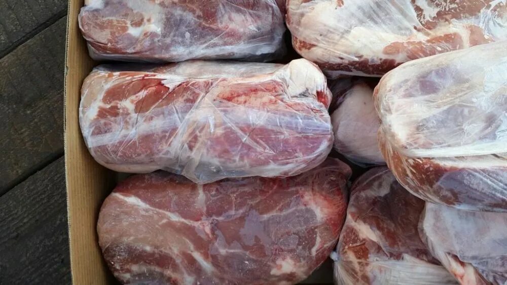 Свинина фермерская. Оковалок говяжий что это такое. Свежее мясо. Телятина вырезка. Говядина жилованная 2 сорт.