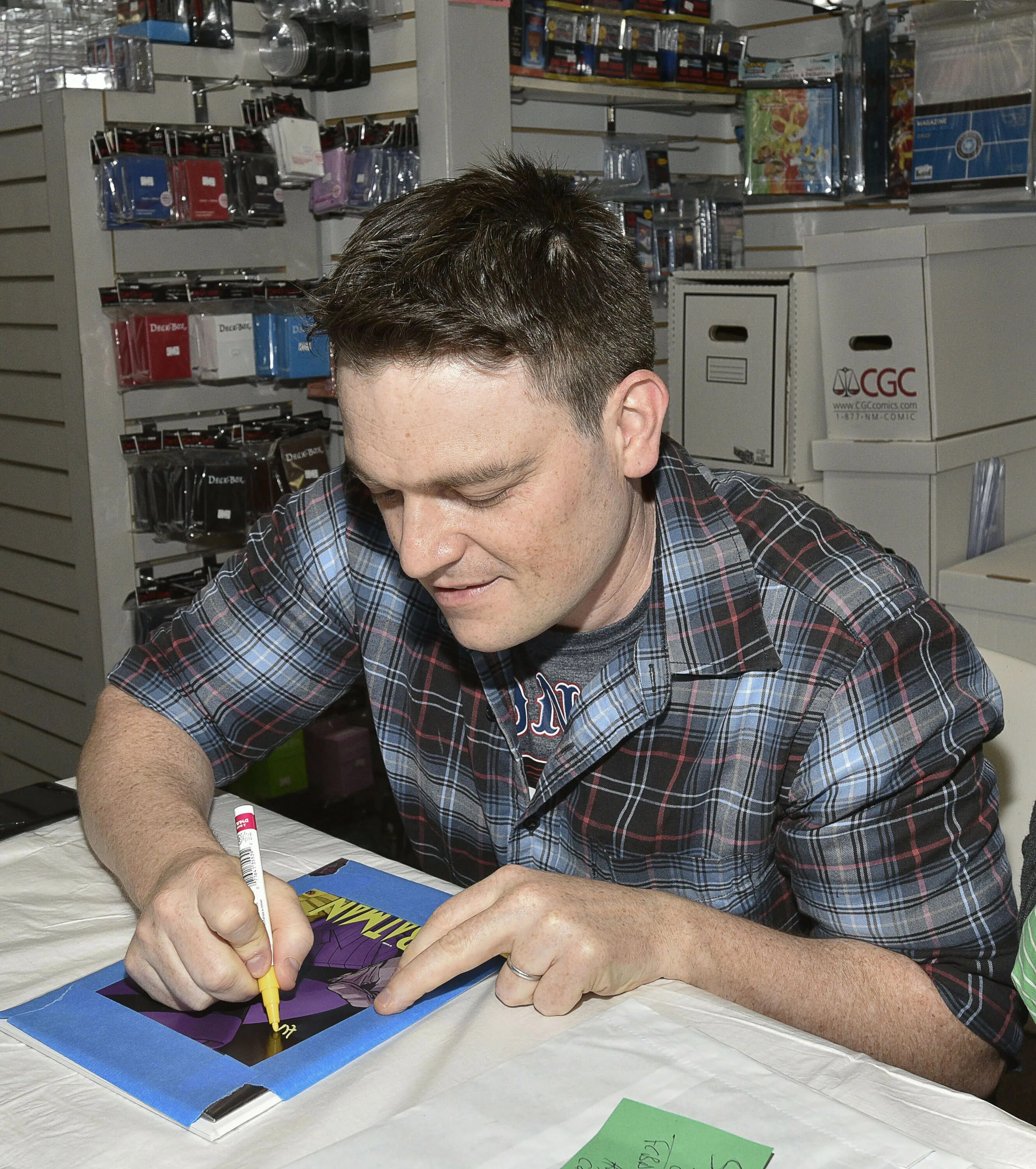 Scott wrote. Скотт снайдер. эд скотт инженер. scott snyder batman. скотт снайдер &quot;пробуждение&quot;.