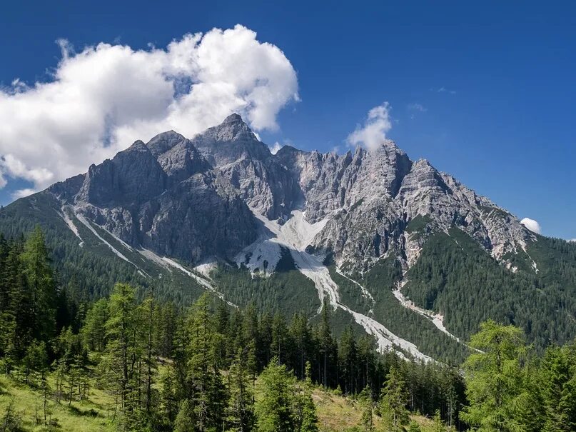 Горы являющиеся естественным. Циллертальские Альпы, Австрия. Гора Серлес. Альпийские красоты заставки. 山含-MOUNTAINHAN.