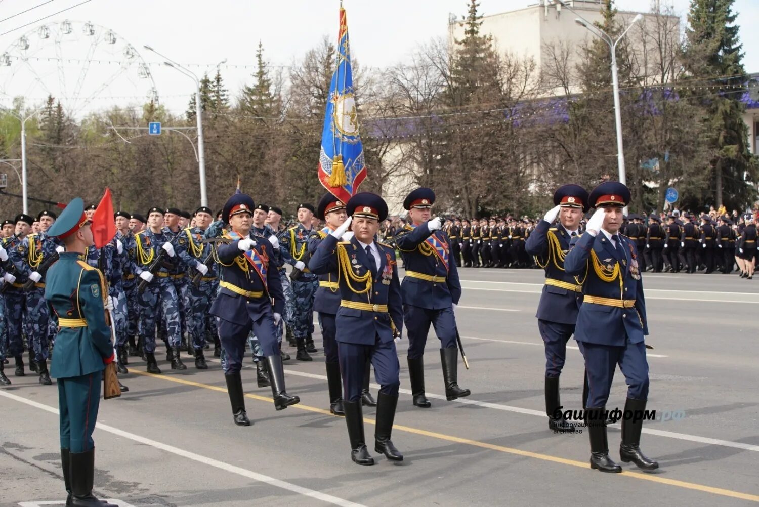 Генеральная репетиция парада. Парад в уфе на 9 мая 2022. День победы в уфе 2021. Парад победы 2022 уфа. Парад победы октябрьский башкортостан 2022.