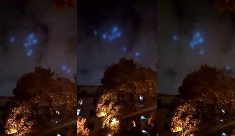 Голубые огни в небе