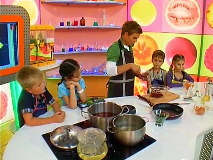 Неокухня карусель выпуск. Неокухня телеканал карусель. Александр белоголовцев неокухня. Неокухня карусель ведущий. Александр белоголовцев карусель.