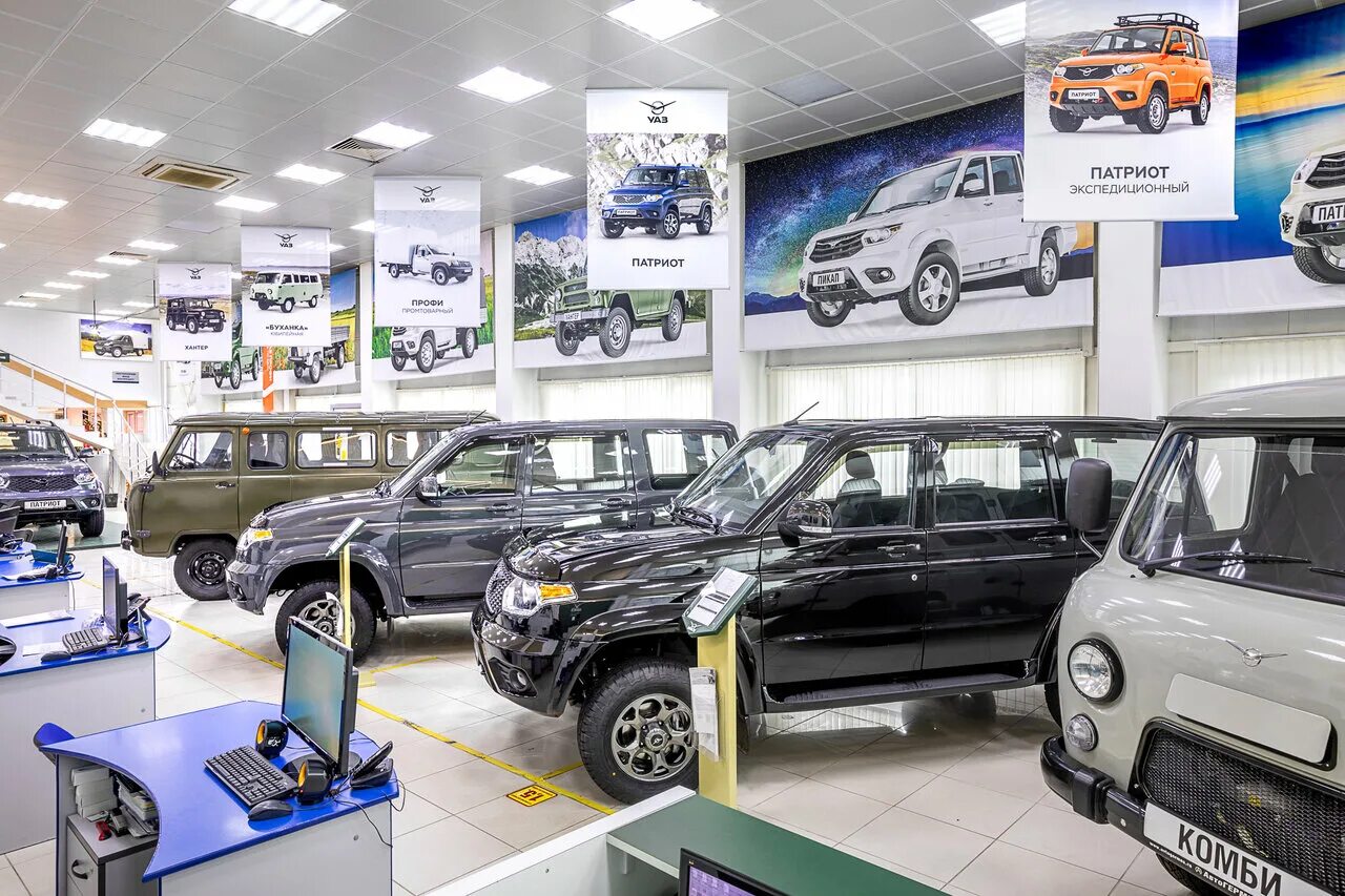 самый честный автосалон. атлант тушино шкода. автосалон окна. автоцентр интерьер. самый честный автосалон.