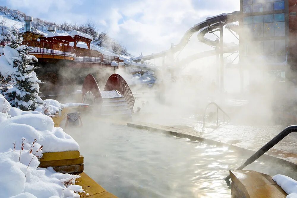 Man hot spring travel. Стимбоут спрингс колорадо. хот спрингс сша курорт. историческая петля колорадо-хот-спрингс. hot springs bursa winter.