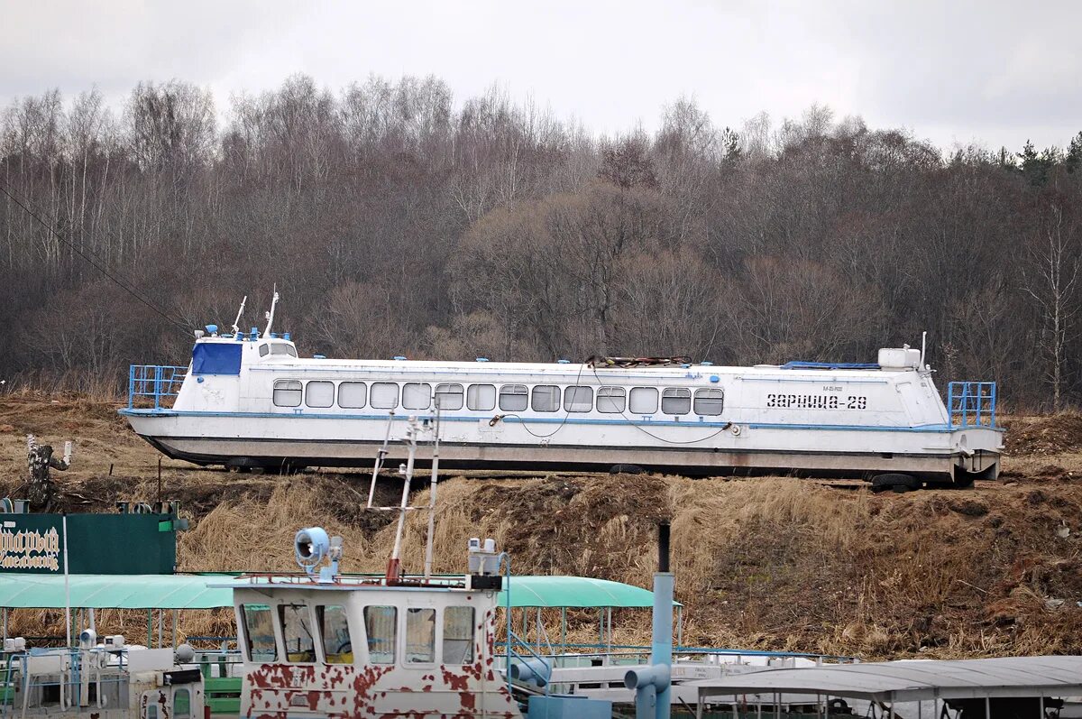 Теплоход зарница на ветлуге. Теплоход зарница. Теплоход заря и зарница. Корабль зарница. Корабль зарница.