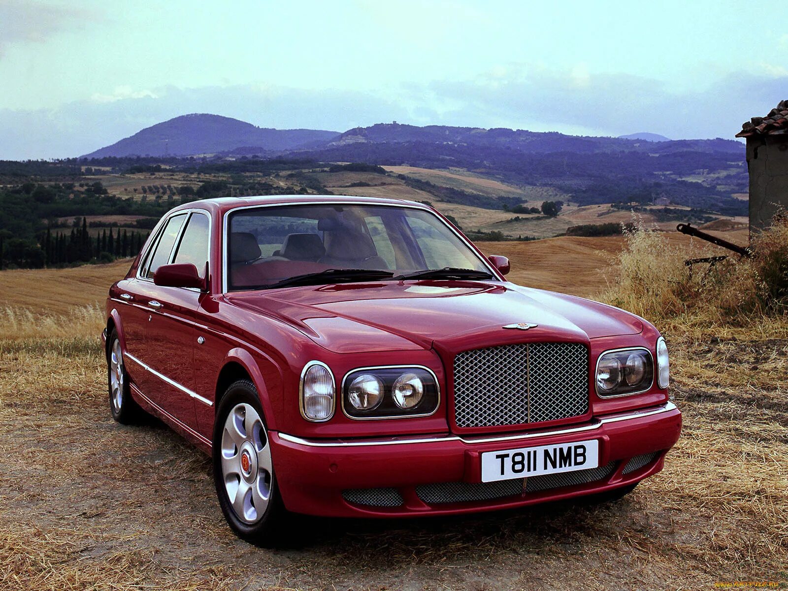 Дорогие машины марки в россии. Bentley Arnage 1998. Bentley Arnage 1999. Бентли Арнаж 1998. Bentley Arnage 2002.