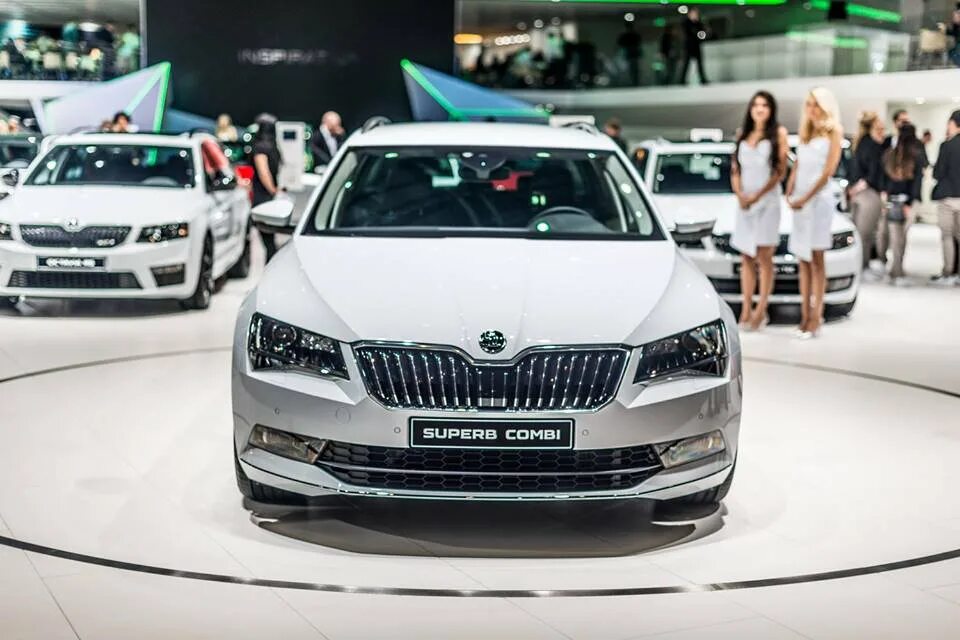 Skoda Octavia 2021. Шкода Рапид Суперб.