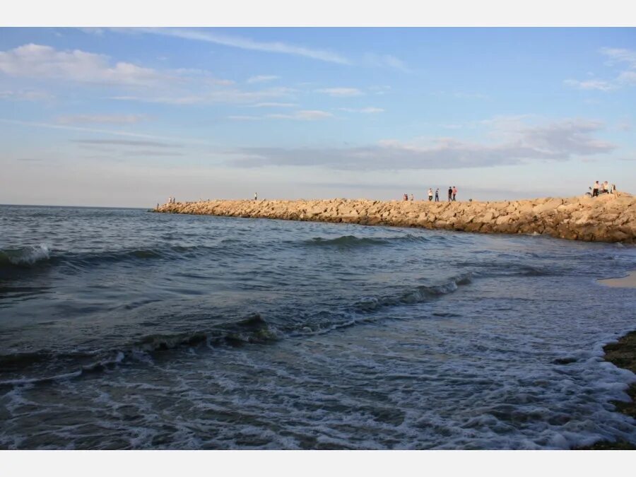 Каспийское море Каспийск. Море Каспис Каспийское. Астрахань набережная Каспийского моря. Каспийское море Махачкала.