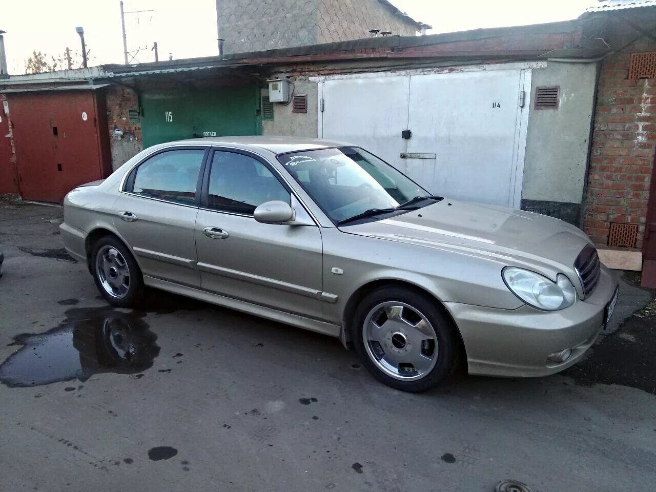 Hyundai sonata ef r18. Соната 4 на 18 дисках. Sonata ef r18. Диски hyundai sonata ef. Соната ef r18.