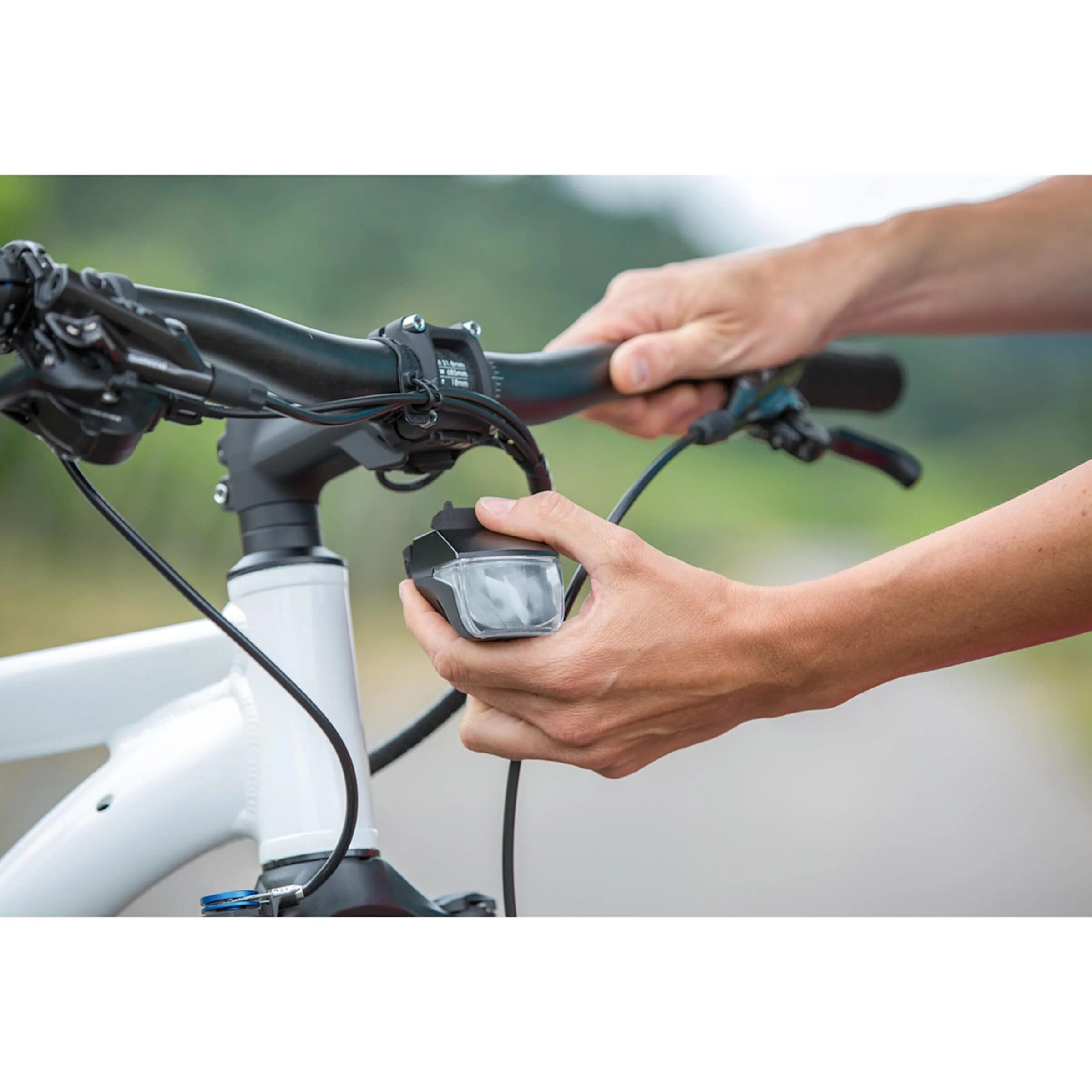 Ml light. Sks 2025 ml-light front recharge black. monkey link фара. monkeylink 80070 ml-light 100 lux.