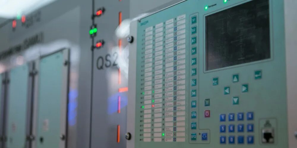 экра 217. микропроцессорные терминалы релейной защиты экра. экра сибирь. экра бэ2502а. шкафы рза экра.