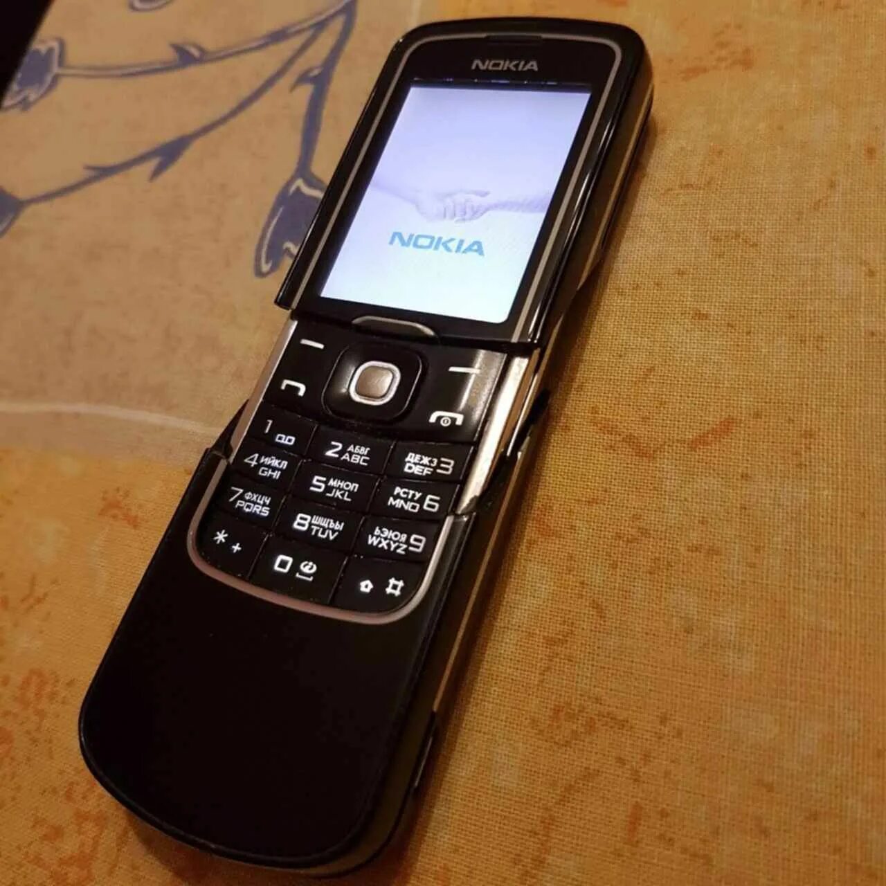 8600 luna. Nokia 8600. nokia 88 luna. нокиа 8600d.