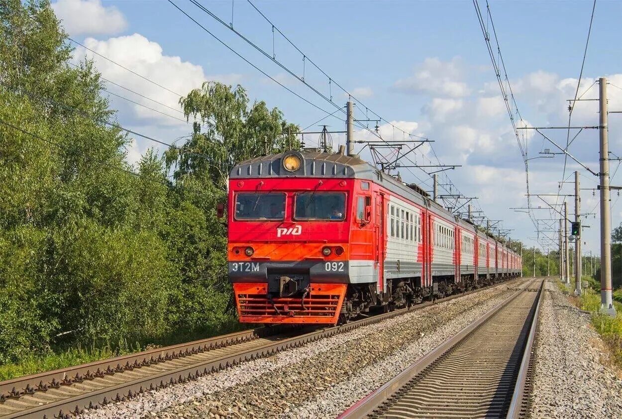 Поезд москва борисоглебск. Эт2м 112. эт2м электропоезд. эт2м 092. эт2м-071 тверь.