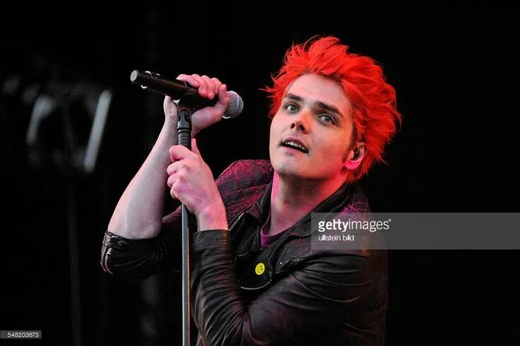 Как выглядит сейчас джерард Pin by Kicked Out Of Cool School on Gerard Way Gerard way, My chemical romance,