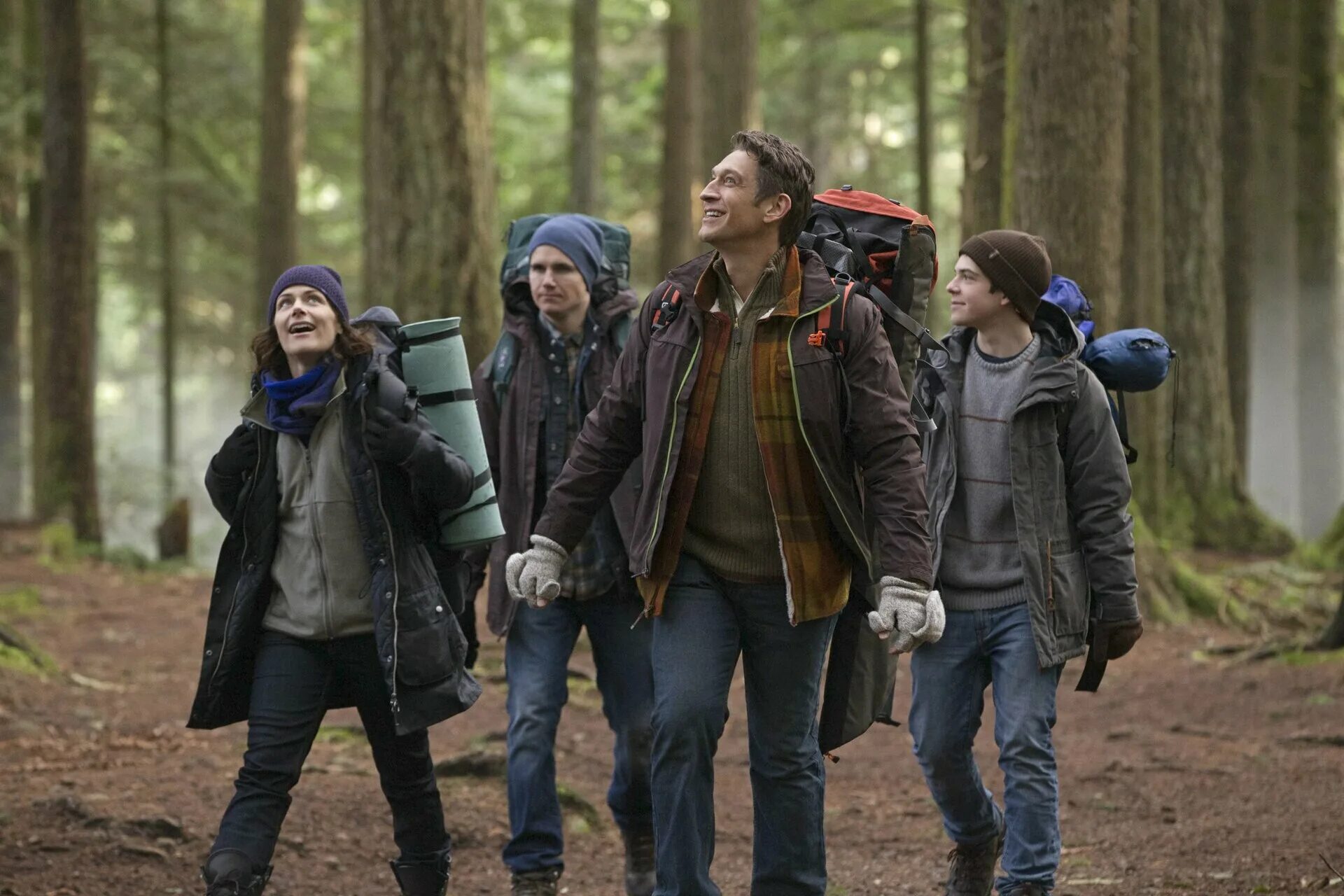 человек будущего (1,2,3 сезон)сериал. люди будущего 1 сезон. люди будущего сериал 2013–2014. джош фаттерман. пейтон лист тайны смолвиля.