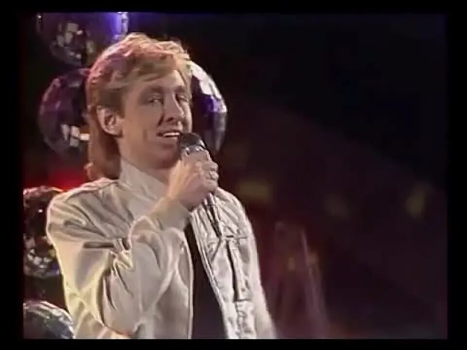 Песня про деревню. Тропинка к своему я программа. Песня снится моя деревня. Песни про деревню или село. Текст песни снится мне деревня.