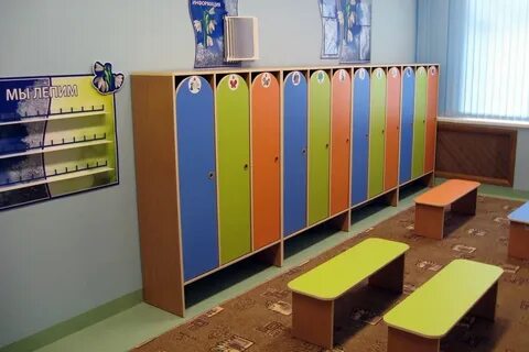 Раздевалка в детском саду