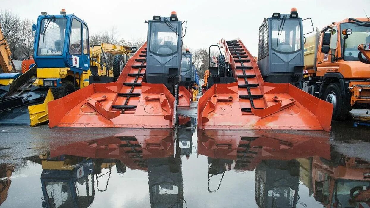 Карта работы коммунальной техники. Коммунальная спецтехника. Коммунальная уборочная техника. Мини уборочная техника для коммунального хозяйства. Дорожные работы.