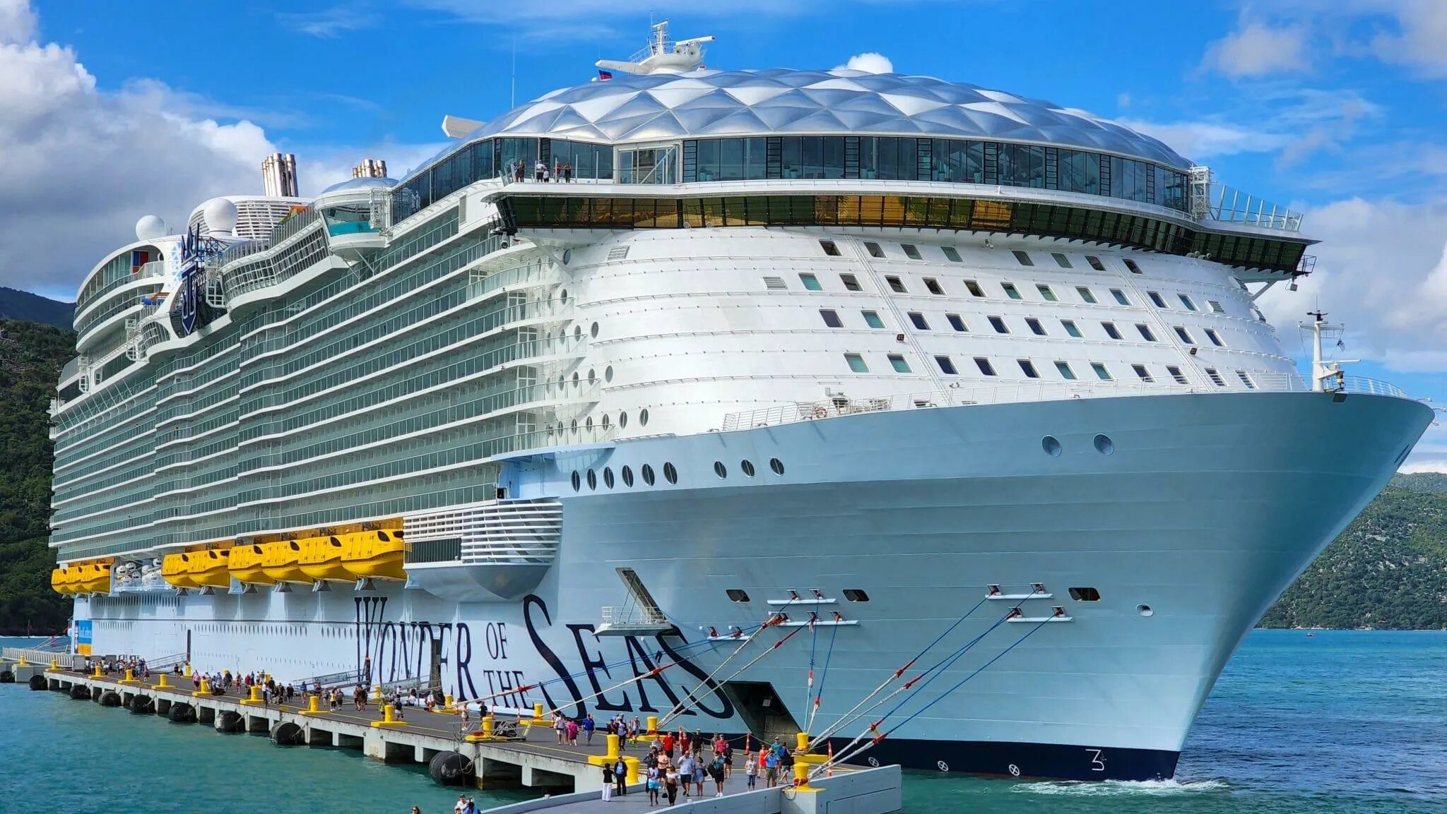 Rage of the seas. Wonder of the Seas лайнер круизный. Круизный корабль "Wonder of the Seas New ship 2022". Royal Caribbean Oasis of the Seas. Самый большой круизный лайнер в мире 2022.