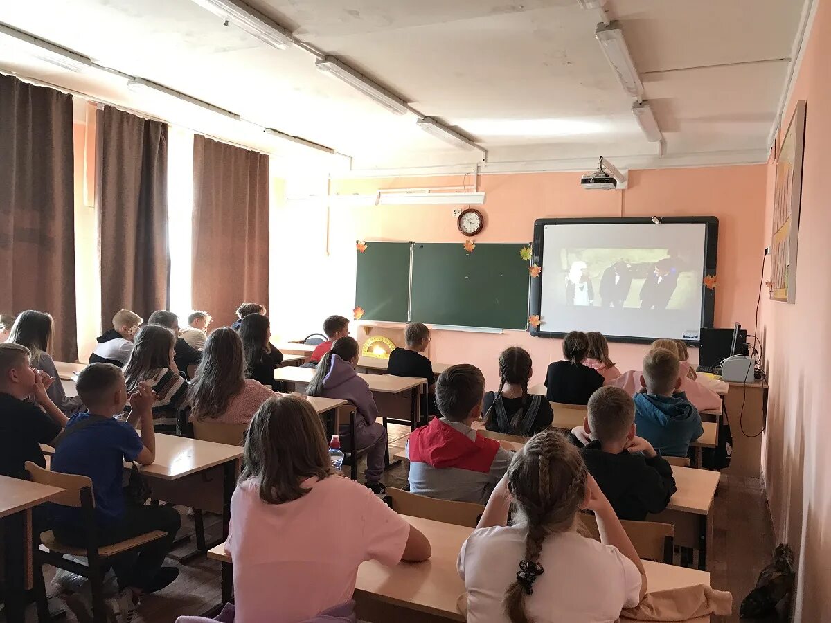 фотографии школы лицей. кино уроки в школах россии. проведение киноуроков в школах призвано. средняя общеобразовательная школа. киноуроки в школах россии 2022.