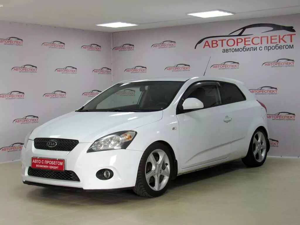 Купить киа сид 2009. Kia Ceed 2009 хэтчбек белый. Kia Ceed 2009 хэтчбек 2.0. Киа СИД белая 2009. Киа СИД 2009.