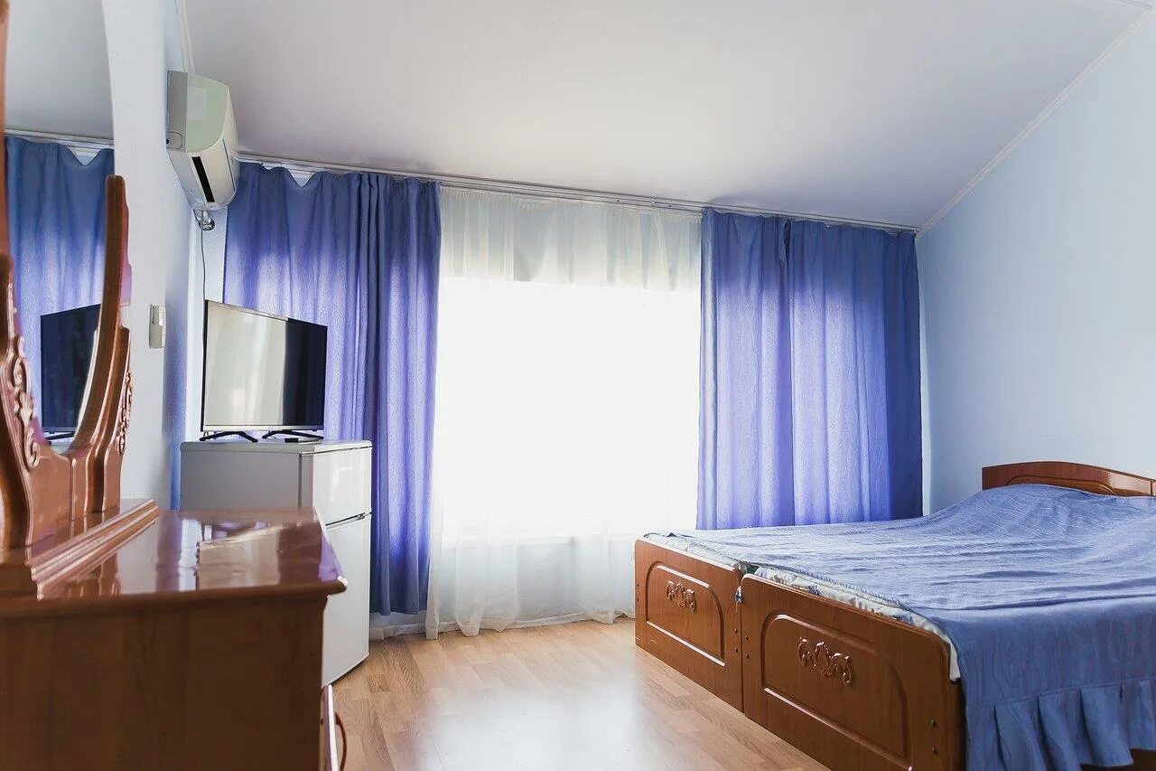 Кагау пенза проспект строителей. Клевер 2 адлер. Отель клевер адлер. Гостиница клевер адлер. Гостевой дом клевер адлер.