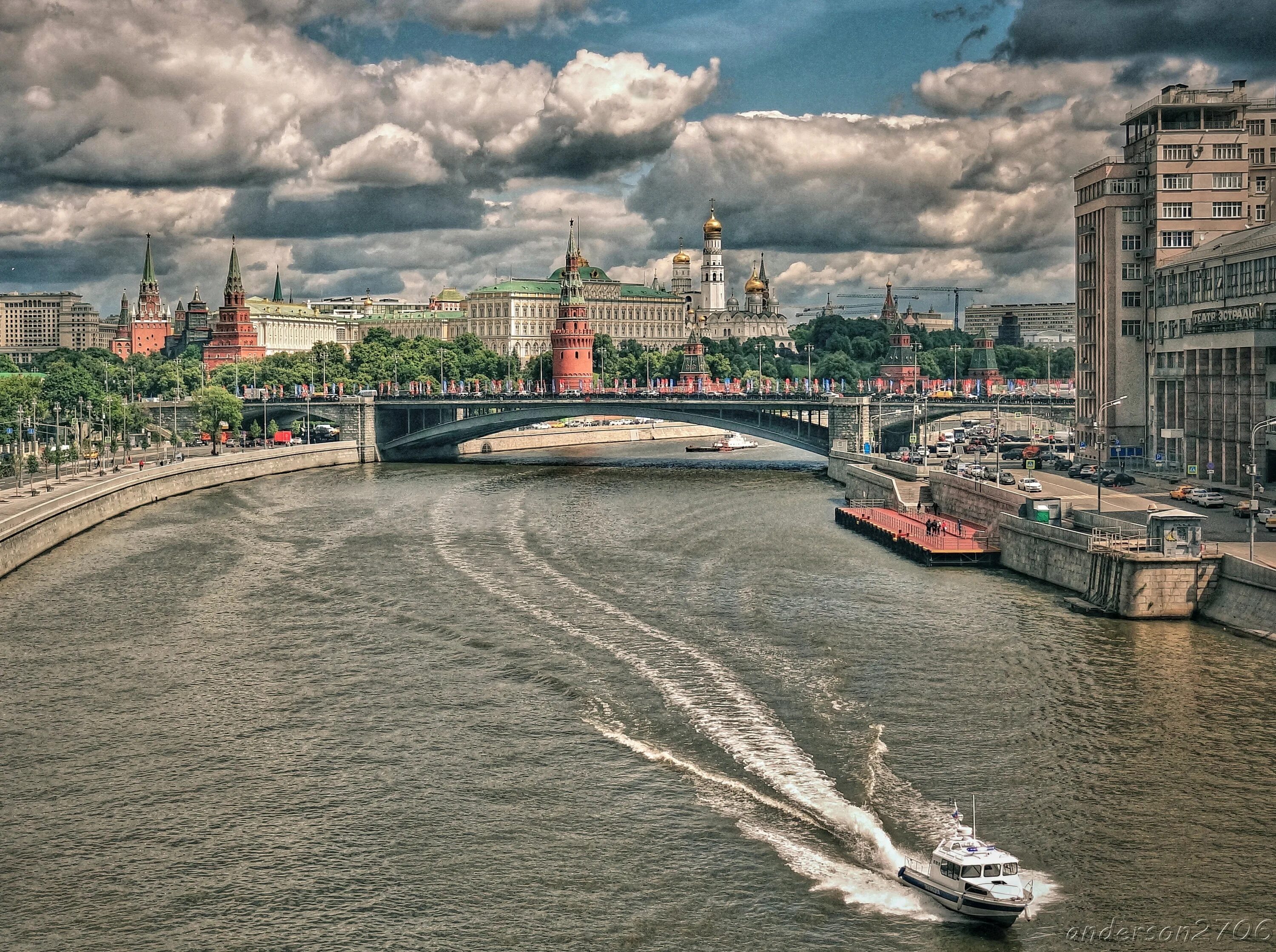 2 реки в москве названия. Реки Москвы. Москва река в Москве. Москва река 2000. Moscow Reka река.