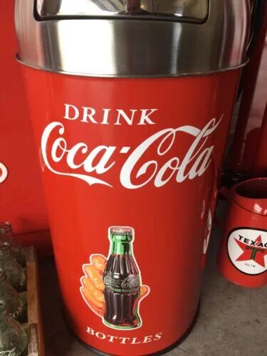 Напиток газированный coca-cola 1,5л. Coca cola 1. Бочкари кола 1,5 л. Пэт 1л. Газ кол.