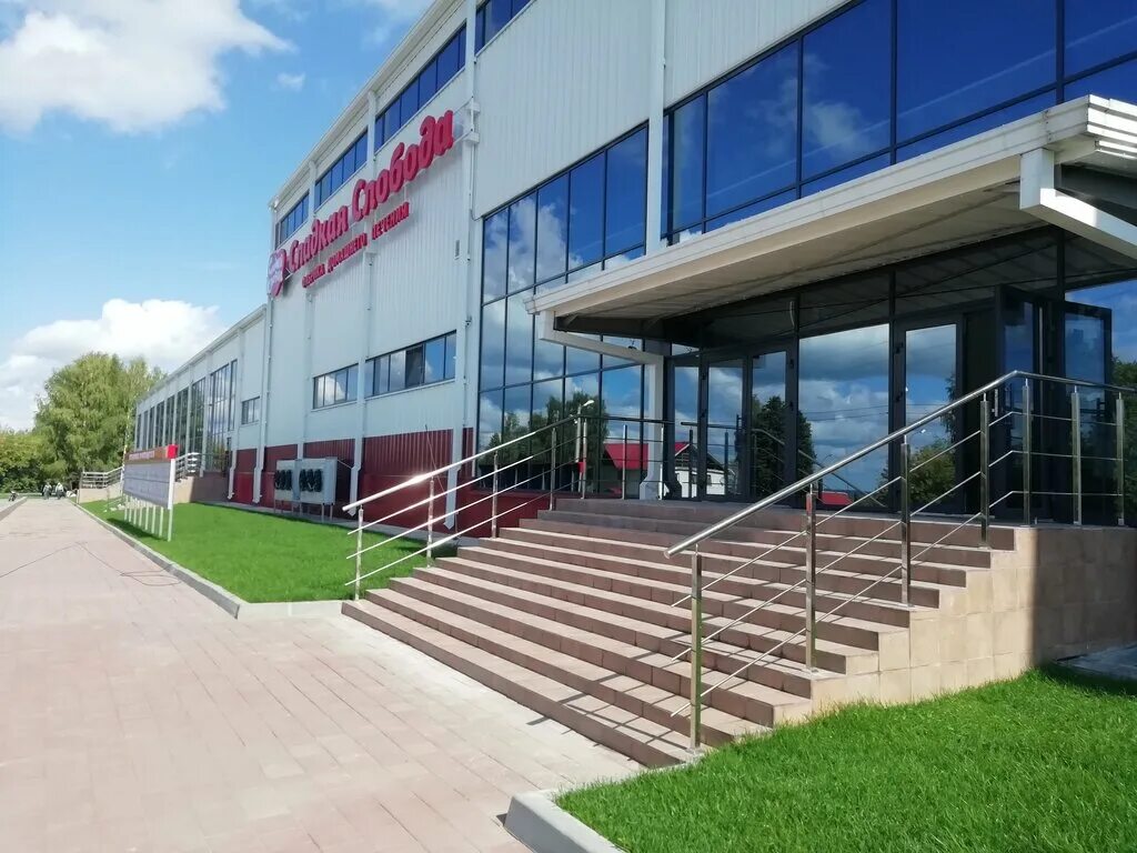 Швейная фабрика советск калининградская. Швейная фабрика в городе советске калининградской области. Завод эссити в советске. Фабрика советск. Швейная фабрика в городе советске калининградской области.