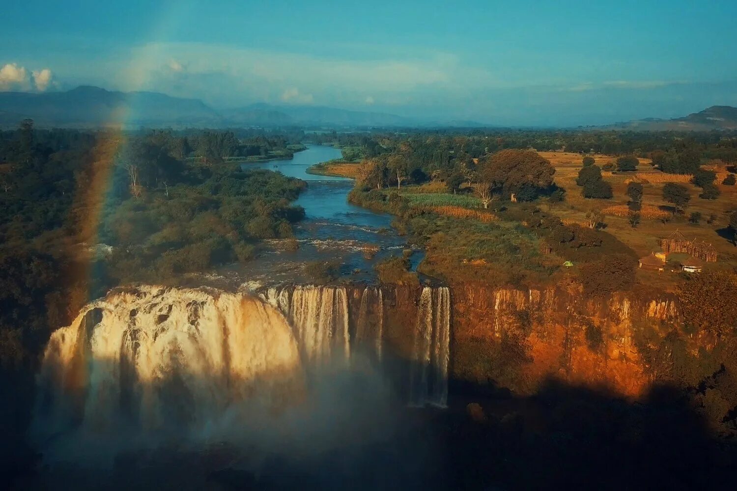 Эфиопское нагорье на карте африки. Эфиопское нагорье. Эфиопское нагорье осадки. Эфиопское нагорье осадки. Абиссинское плоскогорье.