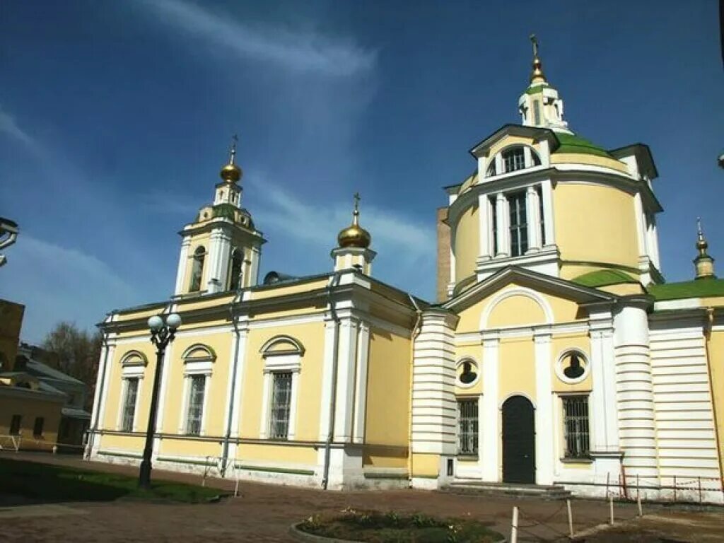 Церковь св николая. Храм святителя Николая в Кузнецкой Слободе. Храма святителя Николая в Кузнецкой Слободе, что в Москве. Храм Николая Чудотворца в Кузнецах. Храм святителя Николая Мирликийского в Кузнецкой Слободе.