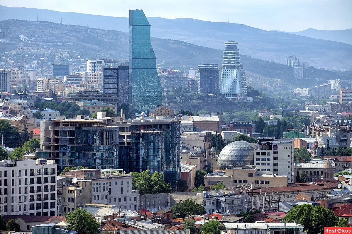 Грузия тбилиси. Тбилиси токио. Тбилиси токио. Тбилиси токио. Столица грузии.