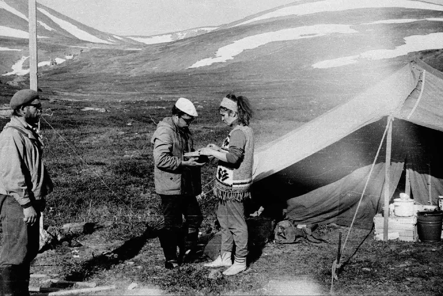Пахмутова обложка. Пахмутова александра николаевна произведения. Александра пахмутова композиции. А пахмутова главное ребята. Пахмутова мелодия ноты.