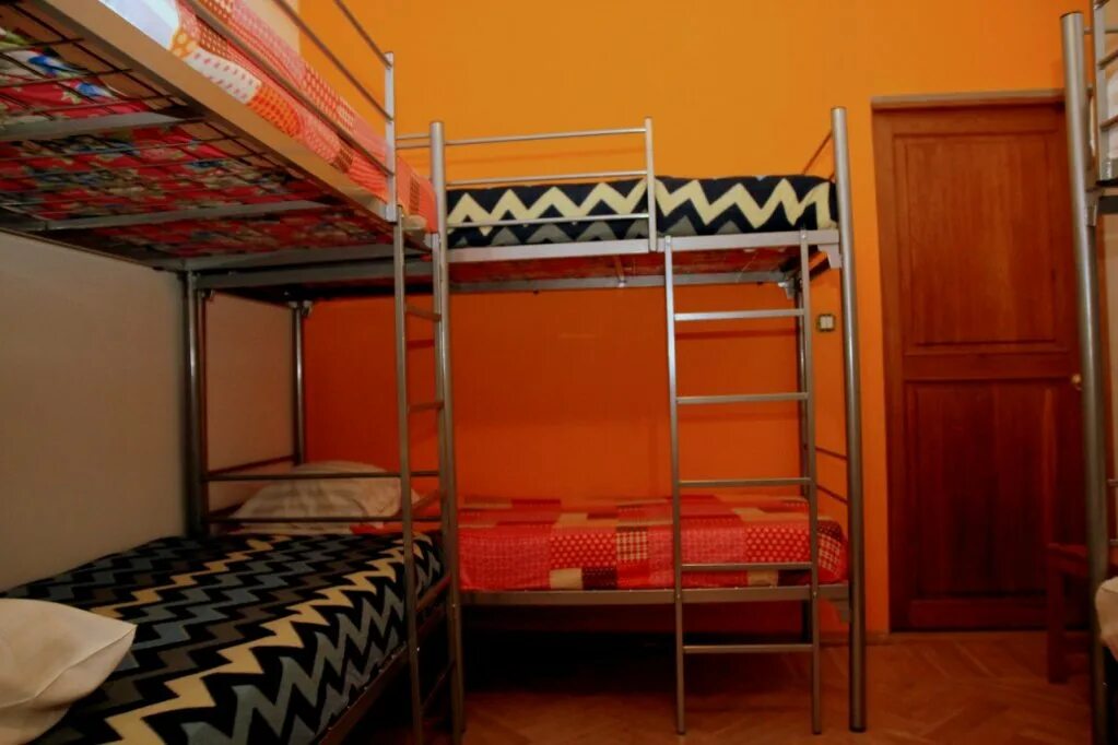 Хостел old flat на 1-ой советской. Старый хостел. Хостел стар. Старый хостел. Хостел гданьск.