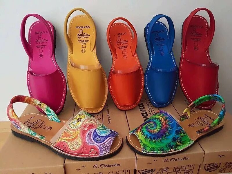 Испанские сандалии абаркасы. Абраксы испанская обувь. Испанская обувь пиколинос. Испанская обувь бренды женская. Обувь испания.