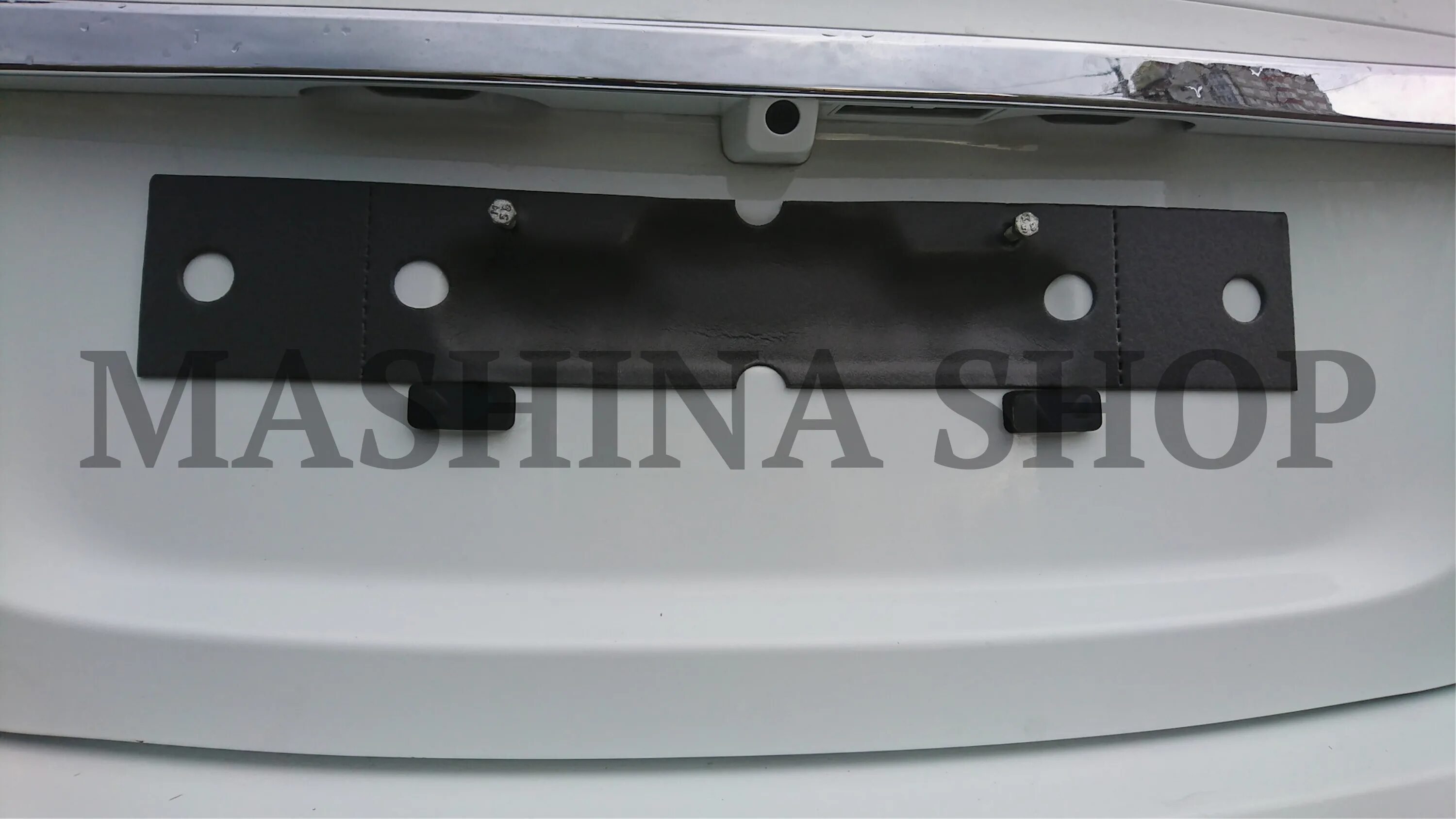 Подкладка номерного знака. Подкладка номерного знака. Kea075004 накладка под номерной. Kea075004 накладка под номерной. Подкладка номерного знака.