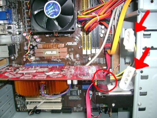Куда подключается видеокарта. Gigabyte 9800 gt разъем кулера. 9600 gt видеокарта плата питание вентилятора. провод питания на видеокарту radeon hd 6850.