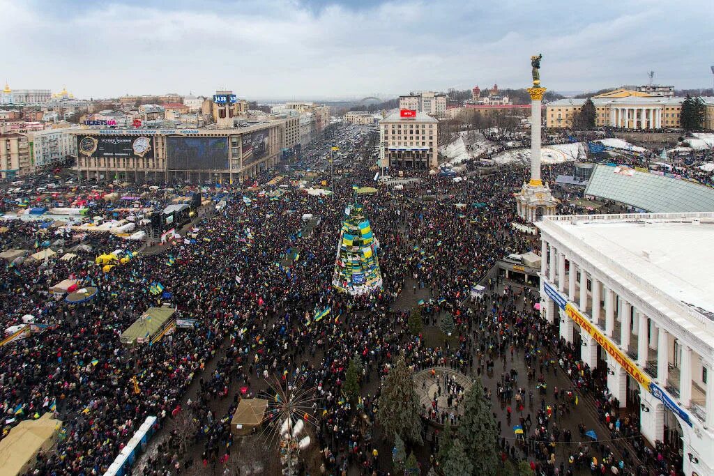 Киев новости города. Главная площадь Киева. Киев 2013. Майдан вид сверху. Украина Киев.